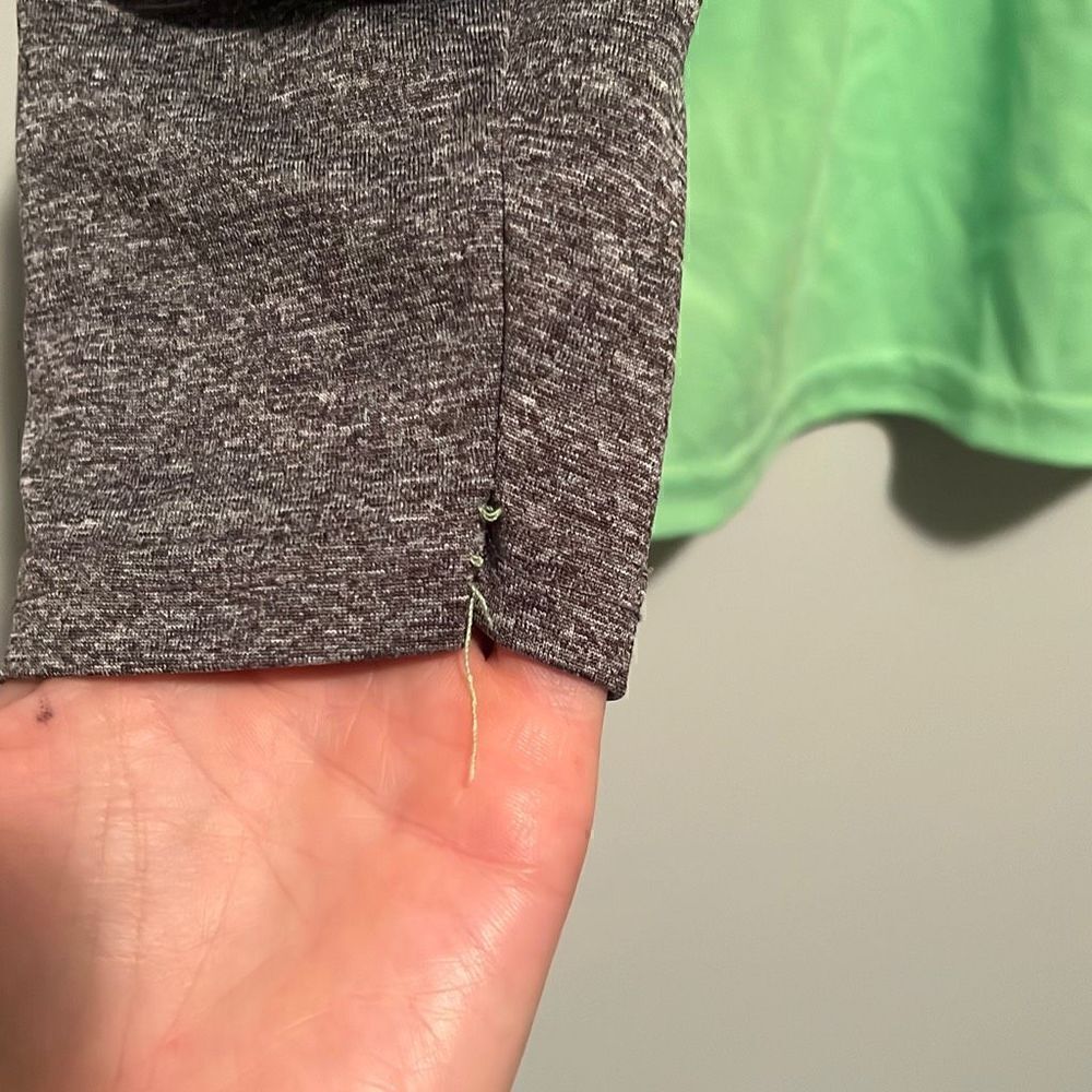 Crunch Time Boy’s Green Basketball Tech Shirt - Picture 4 of 6